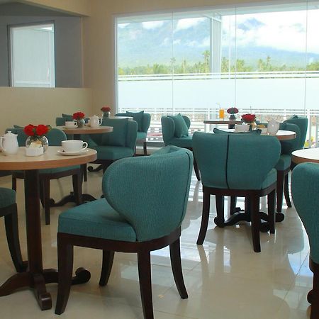 Sutanraja Hotel Kotamobagu Ngoại thất bức ảnh