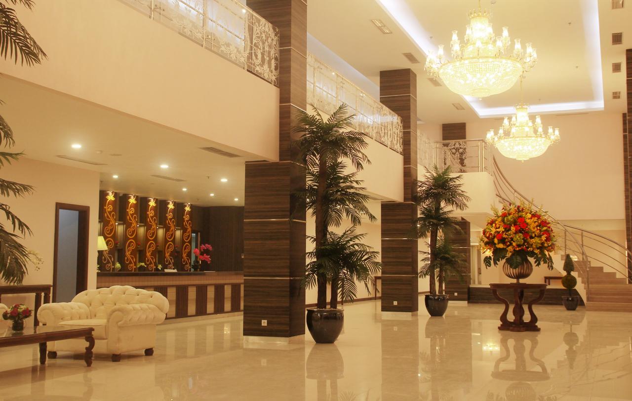 Sutanraja Hotel Kotamobagu Ngoại thất bức ảnh